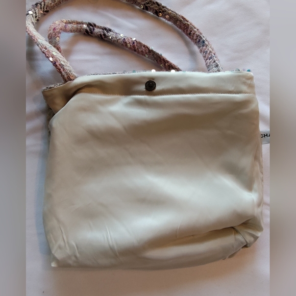 CHANEL Pink Tweed Sequin Mini Tote Bag CC Logo Top Handle New - Picture 2 of 9